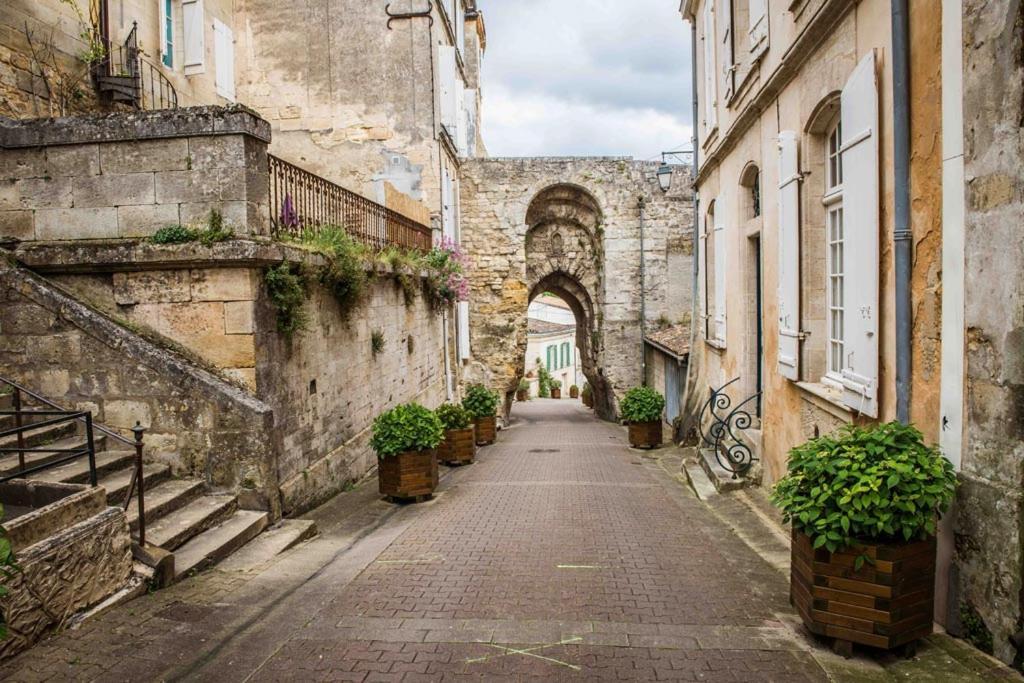 Teuillac La Vigne D'Or B&B 외부 사진