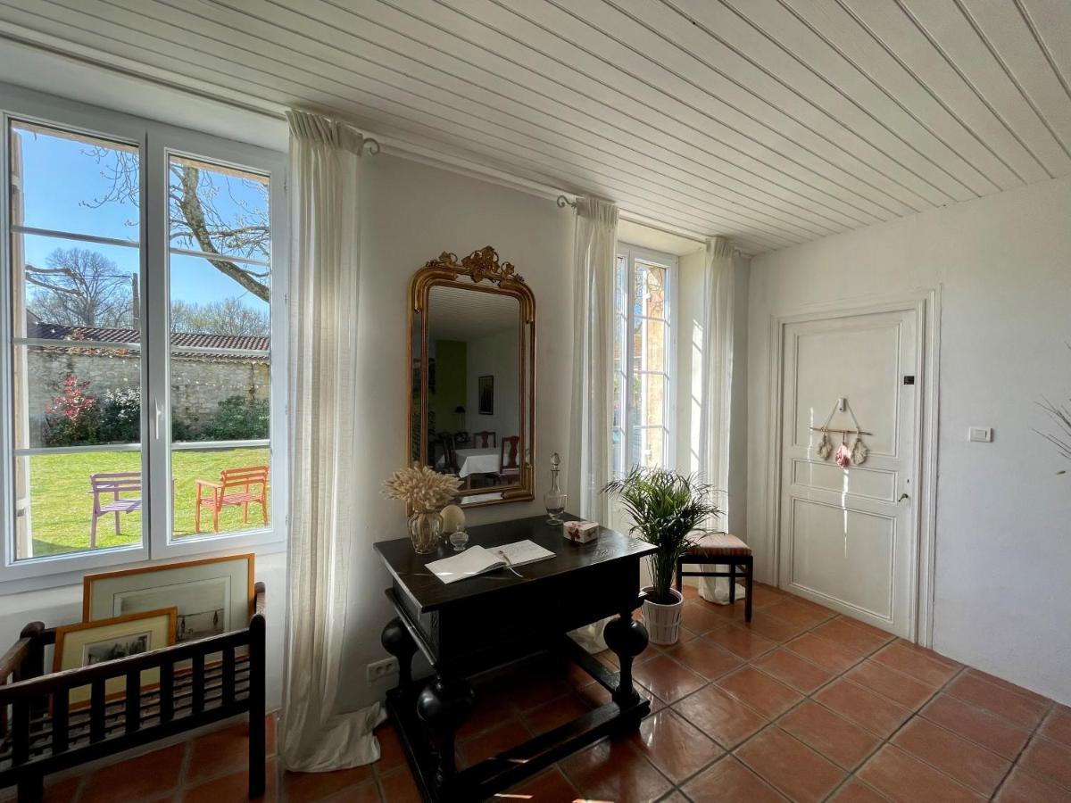 Teuillac La Vigne D'Or B&B 외부 사진