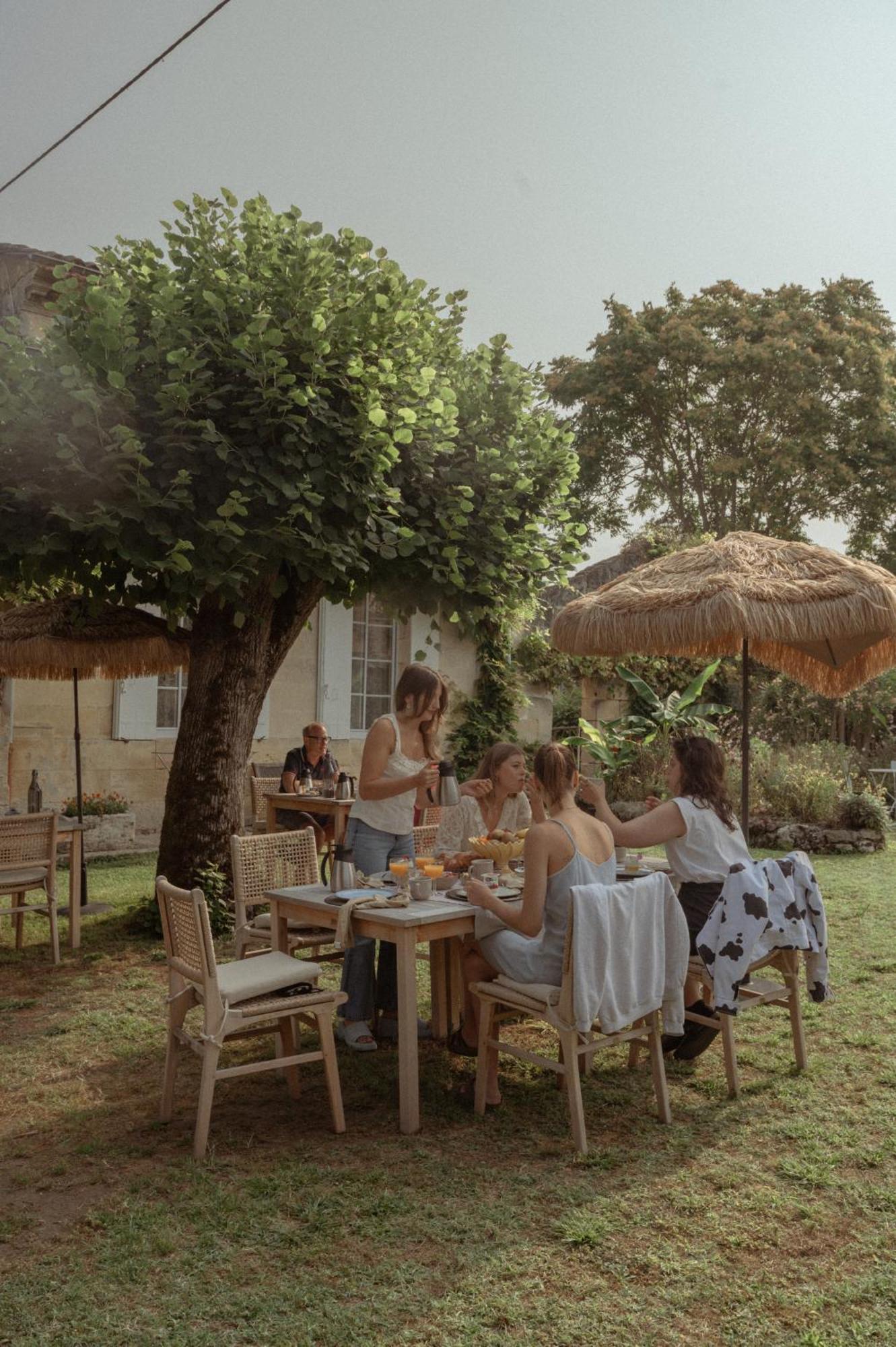 Teuillac La Vigne D'Or B&B 외부 사진