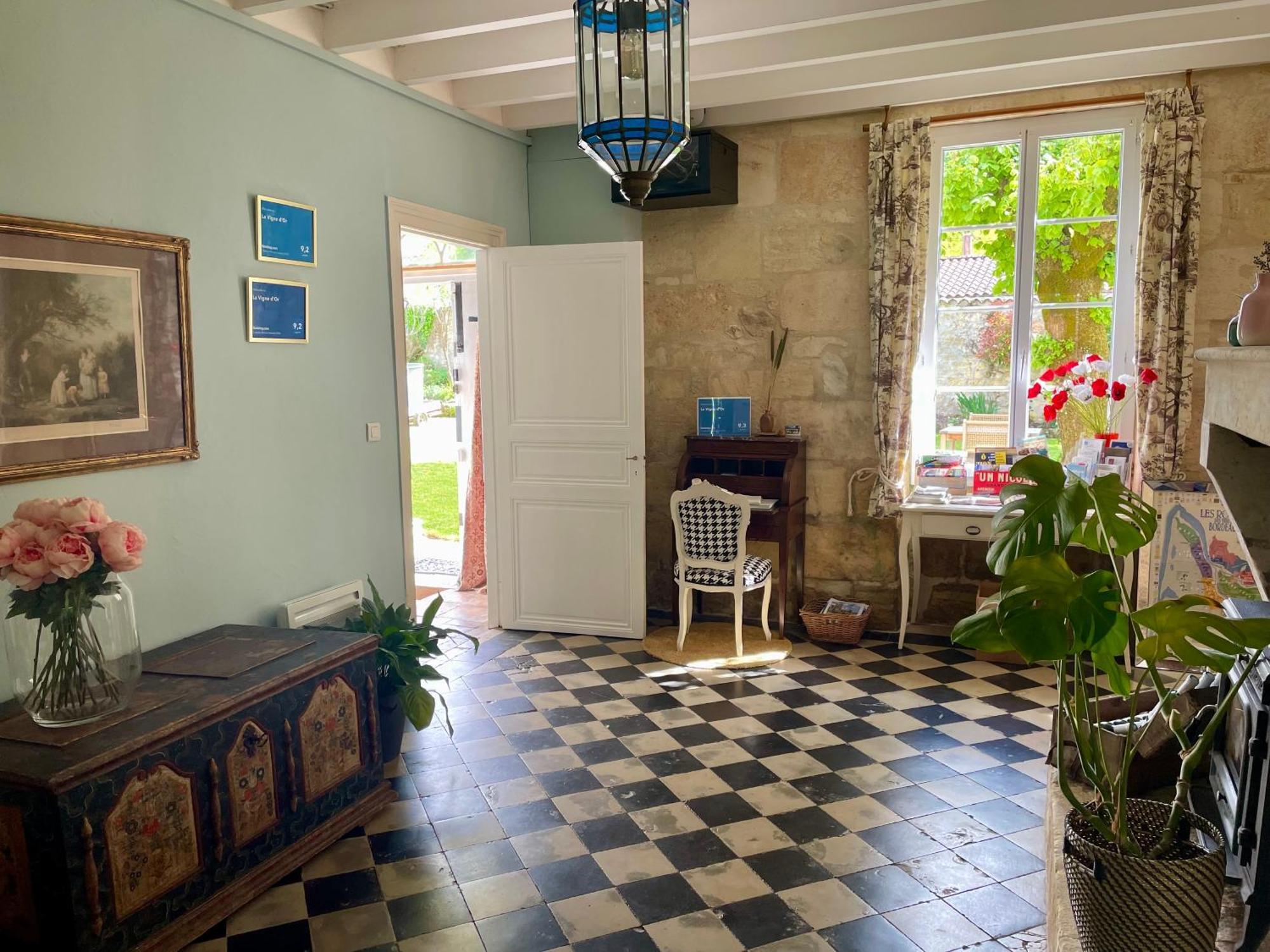 Teuillac La Vigne D'Or B&B 외부 사진